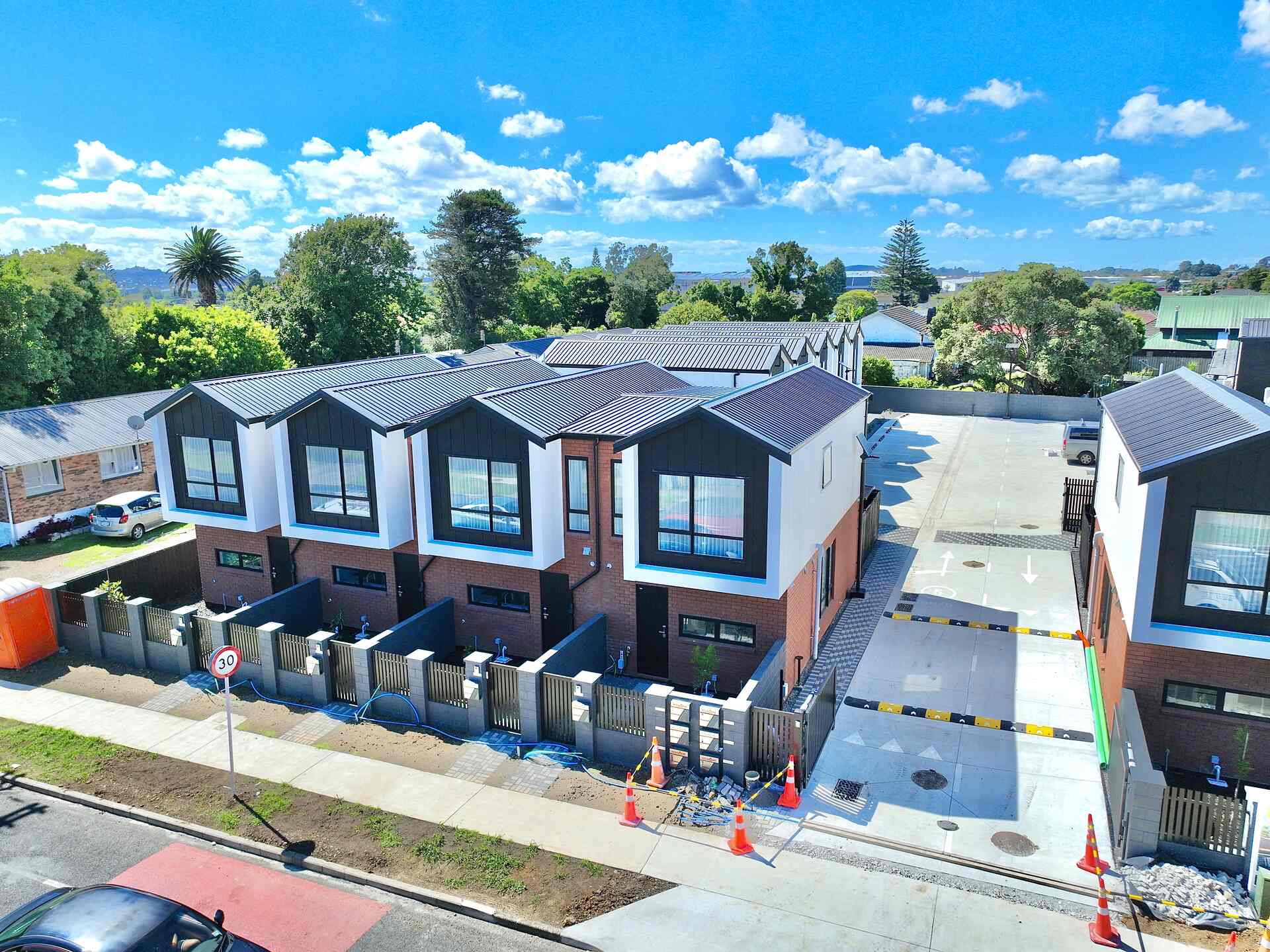 13/1 Tennessee Avenue, Mangere East, Auckland